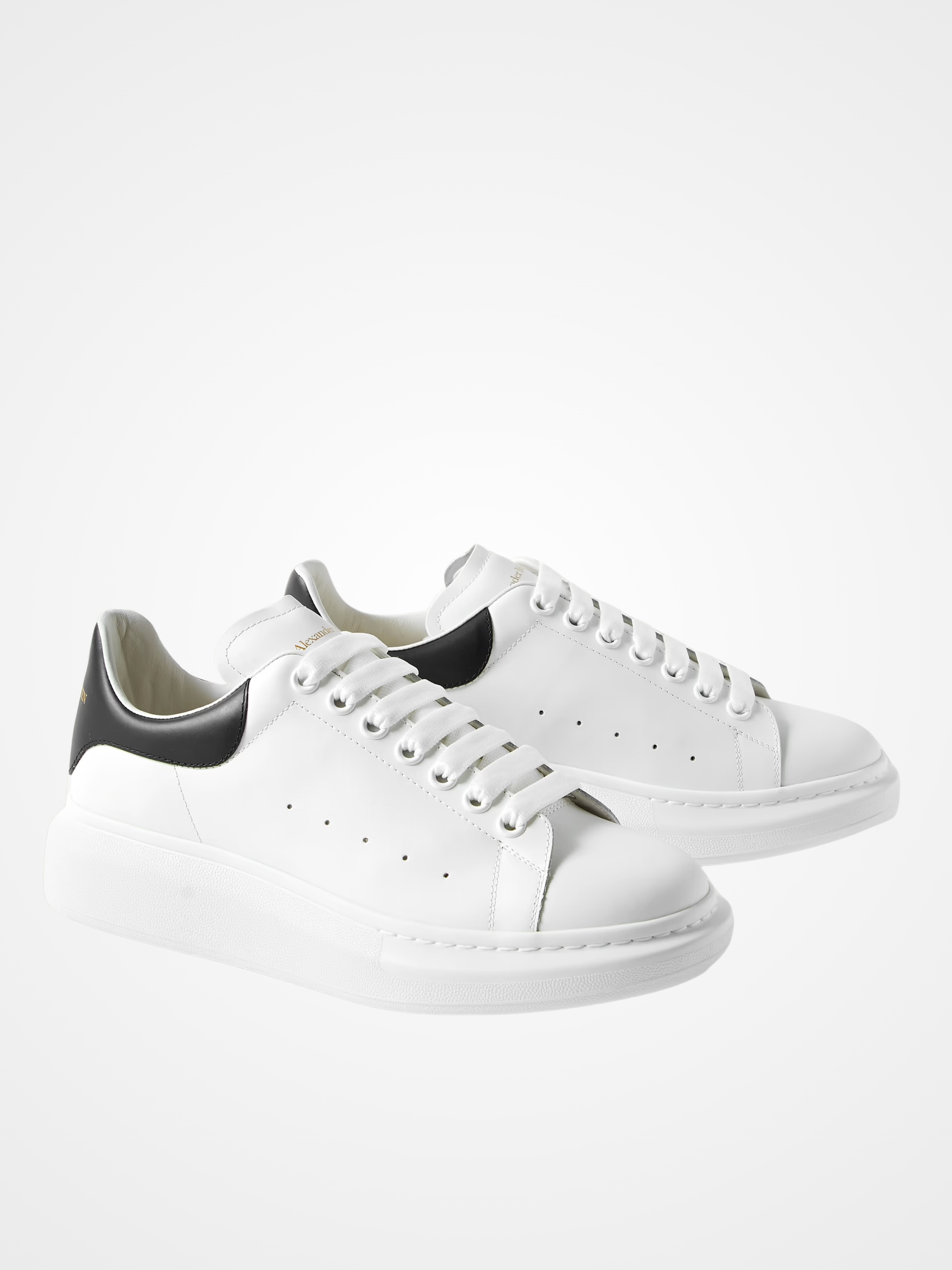 AQ Sneaker
