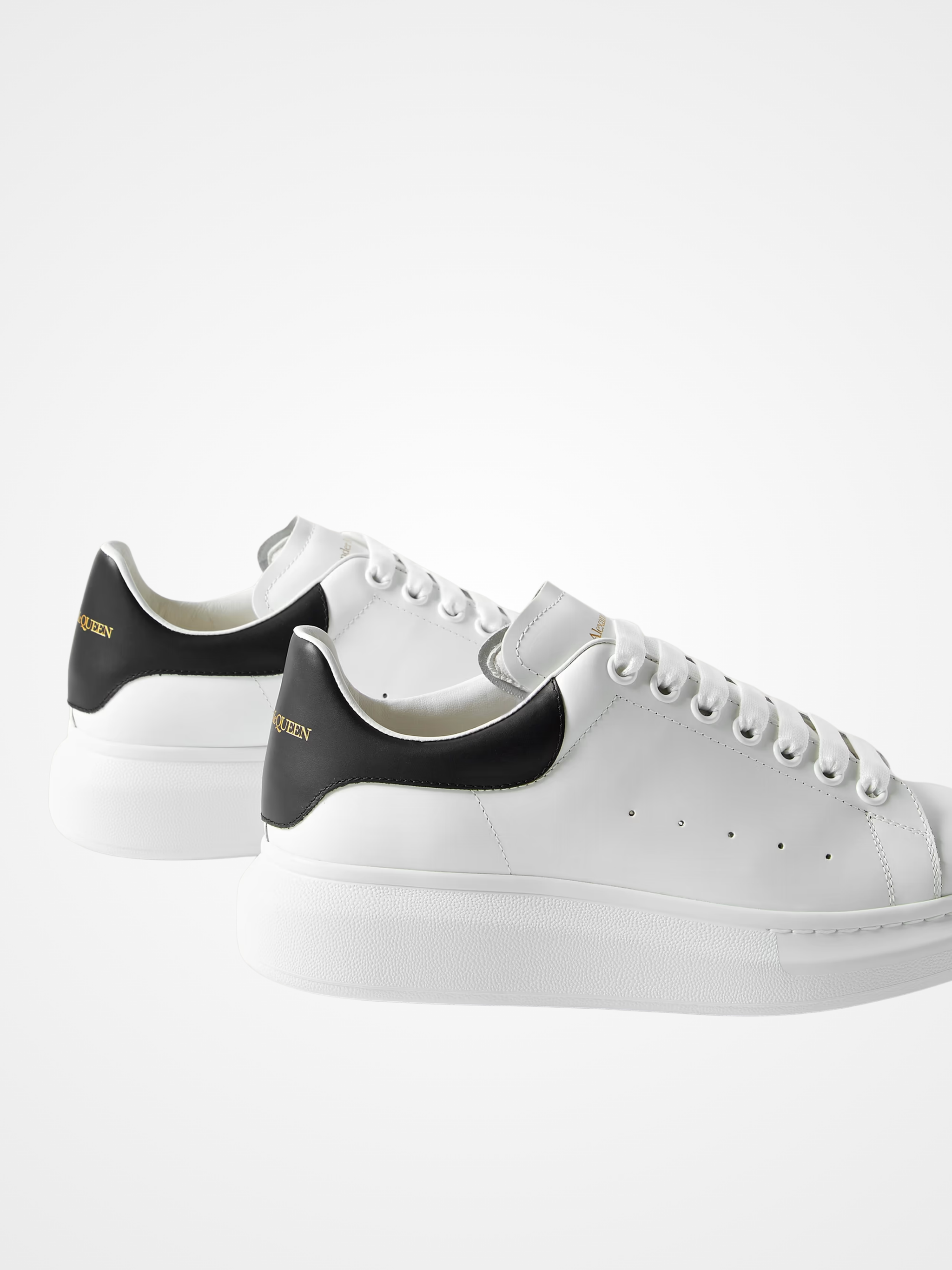 AQ Sneaker